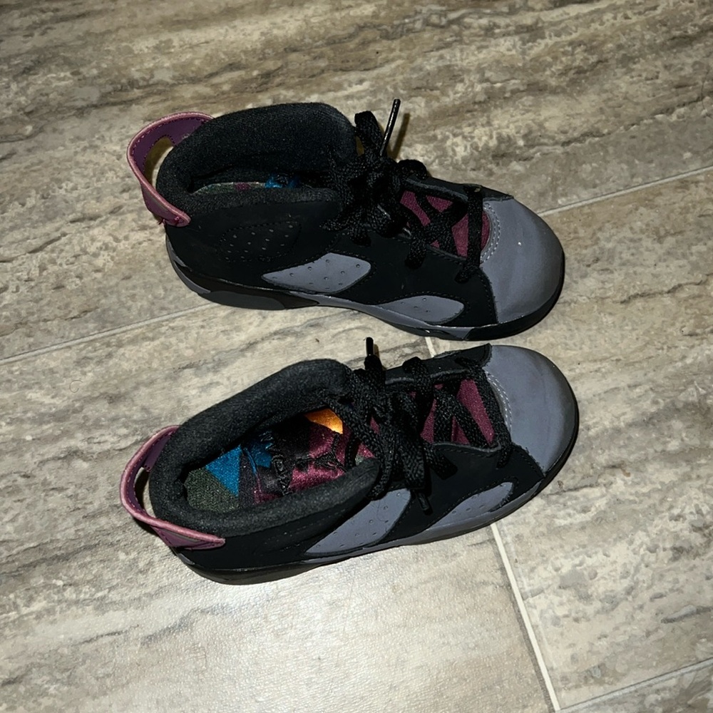 Black & gray Air Jordans toddler 8C